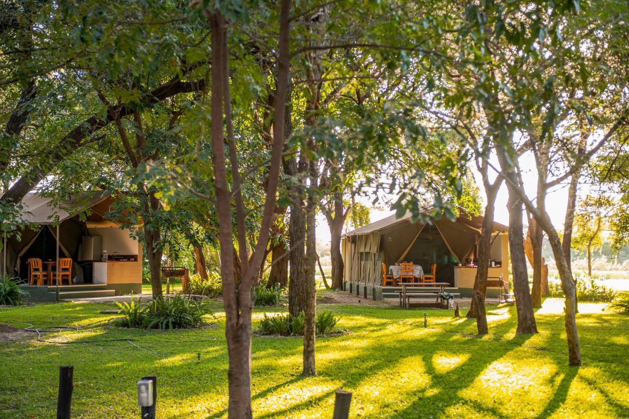 Zambezi Mubala Camp Hotel Katima Mulilo Buitenkant foto