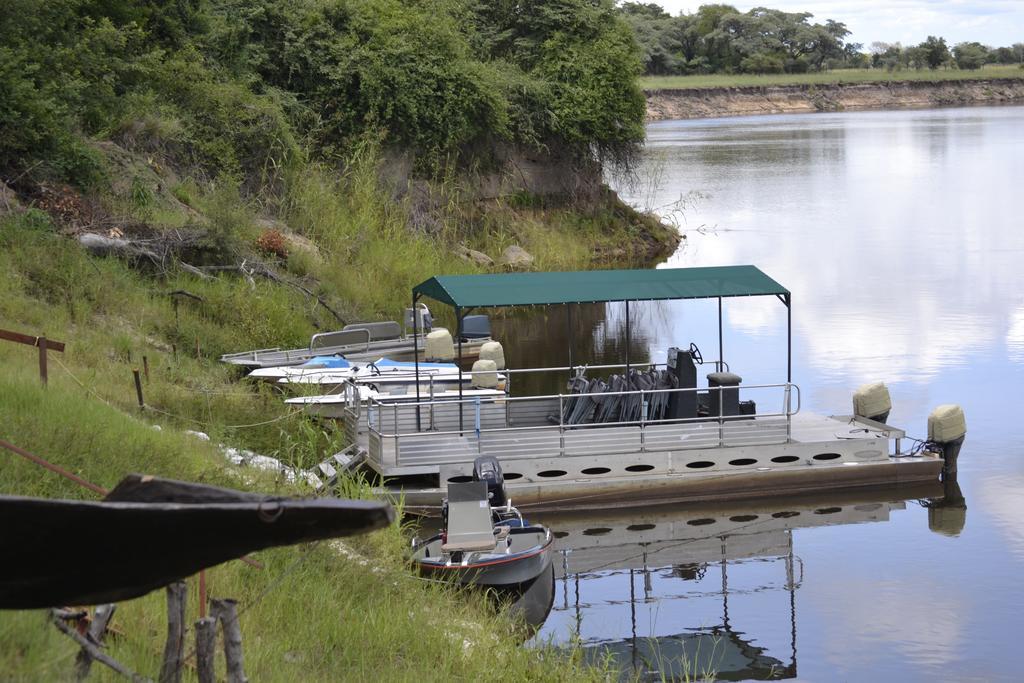 Zambezi Mubala Camp Hotel Katima Mulilo Buitenkant foto